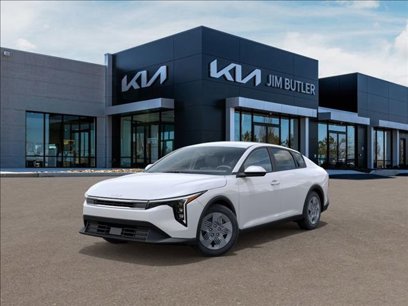 New 2025 Kia K4 LX