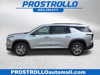New 2025 Chevrolet Traverse LT w/ Driver Confidence Package