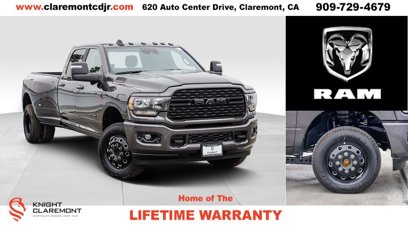 New 2024 RAM 3500 Big Horn w/ Night Edition