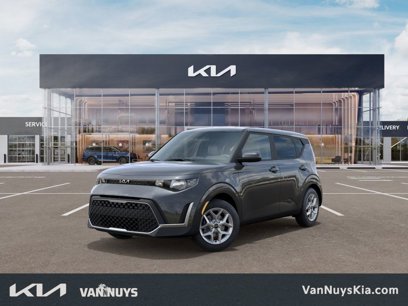 New 2025 Kia Soul LX