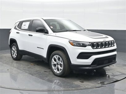 Used 2025 Jeep Compass Sport w/ Mopar Graphics Package