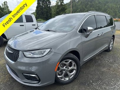 Used 2022 Chrysler Pacifica Limited