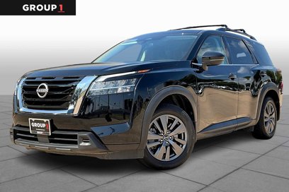 Used 2022 Nissan Pathfinder SV w/ SV Premium Package