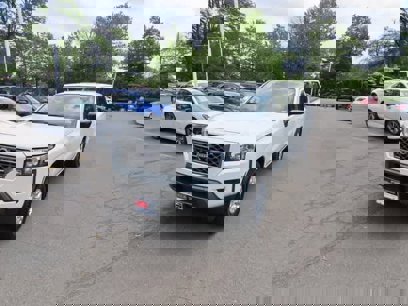 Used 2022 Nissan Frontier SV