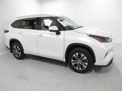 Used 2022 Toyota Highlander XLE