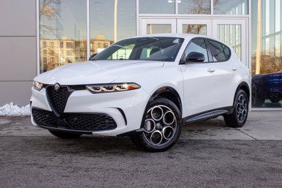 New 2025 Alfa Romeo Tonale w/ Premium Package