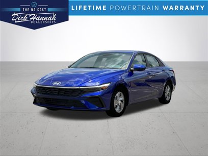 New 2025 Hyundai Elantra SE