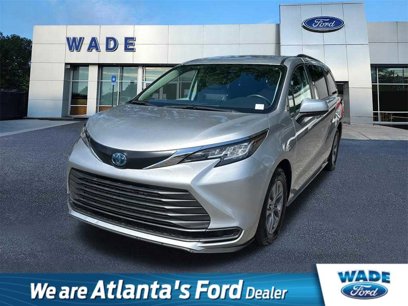 Used 2022 Toyota Sienna LE