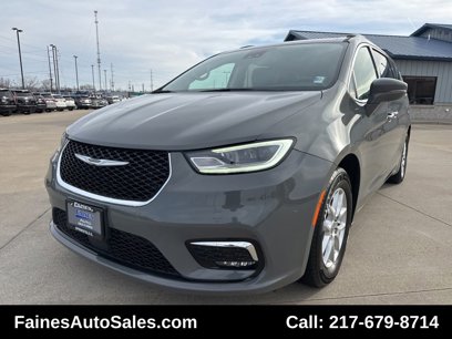 Used 2022 Chrysler Pacifica Touring-L
