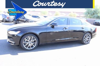 Used 2018 Volvo S90 T5 Momentum