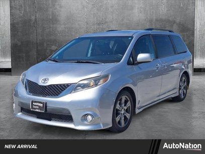 Used 2017 Toyota Sienna SE