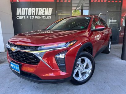 Used 2024 Chevrolet Trax LS w/ LS Convenience Package