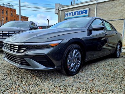New 2025 Hyundai Elantra Blue