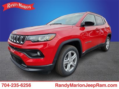 New 2024 Jeep Compass Latitude w/ Convenience Group