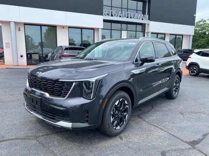 New 2025 Kia Sorento S