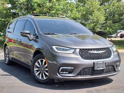 Used 2021 Chrysler Pacifica Touring-L