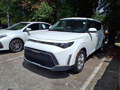 Used 2024 Kia Soul LX w/ Option Group 015