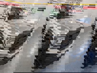 Used 2017 GMC Sierra 1500 SLE w/ SLE Value Package