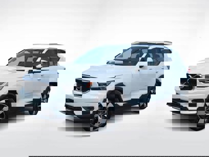 Used 2019 Volvo XC40 T5 Momentum