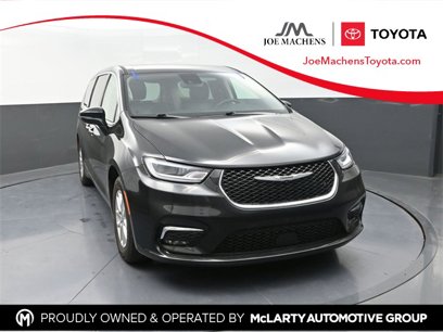 Used 2023 Chrysler Pacifica Touring-L