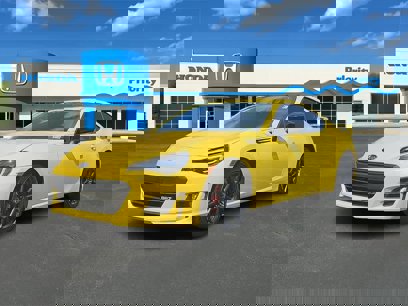 Used 2017 Subaru BRZ Series.Yellow