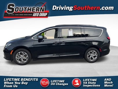 Used 2023 Chrysler Pacifica Limited