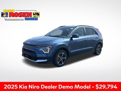 New 2025 Kia Niro EX
