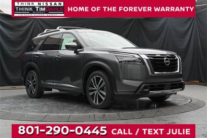 New 2025 Nissan Pathfinder Platinum w/ Cargo Package