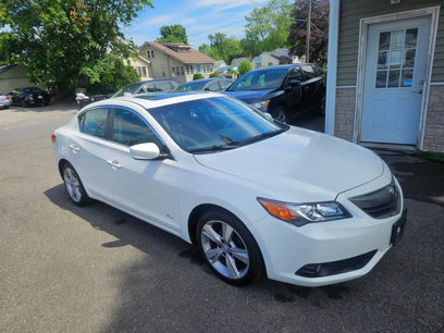 Used 2013 Acura ILX w/ Premium Package