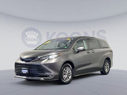 Used 2023 Toyota Sienna XLE