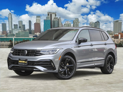 New 2024 Volkswagen Tiguan SE R-Line