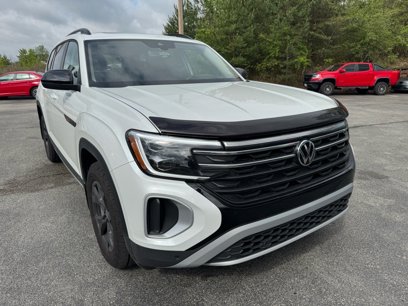 New 2024 Volkswagen Atlas Peak Edition SEL