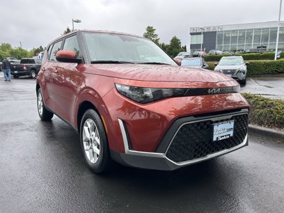 Used 2023 Kia Soul LX w/ LX Technology Package