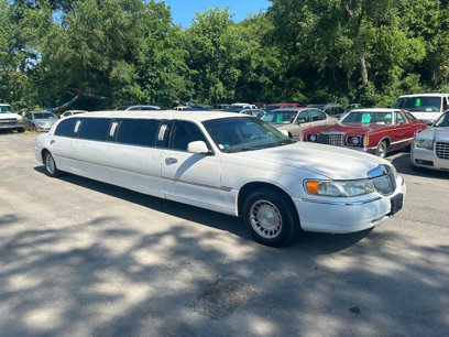 Used 1999 Lincoln Town Car Executive