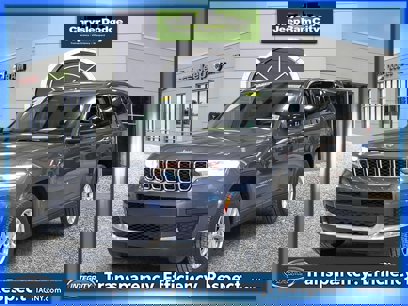 Used 2022 Jeep Grand Cherokee L Laredo w/ Luxury Tech Group I