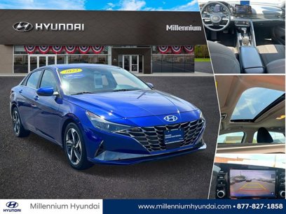 Used 2022 Hyundai Elantra SEL w/ Convenience + Premium Package