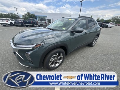 New 2025 Chevrolet Trax LT w/ Driver Confidence Package