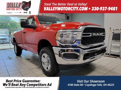 New 2024 RAM 2500 Tradesman w/ Chrome Appearance Group