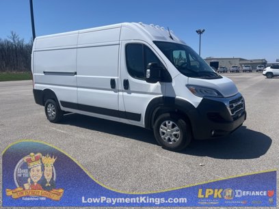 New 2024 RAM ProMaster 2500 w/ Quick Order Package 22G SLT