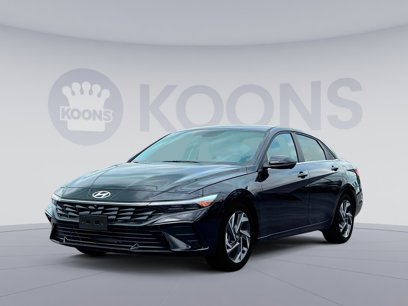 New 2025 Hyundai Elantra Limited