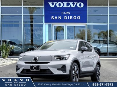 New 2025 Volvo EX40 Core w/ Climate Package