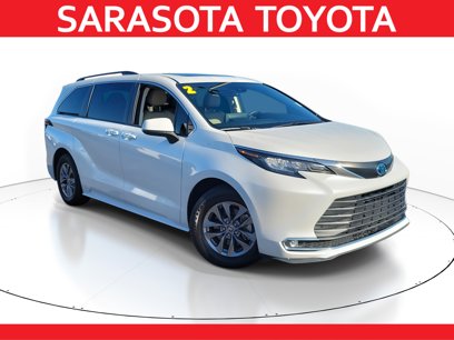 Certified 2022 Toyota Sienna XLE