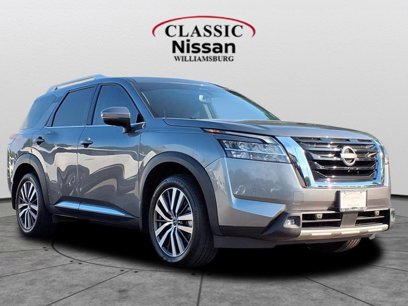 Used 2022 Nissan Pathfinder Platinum w/ Cargo Package