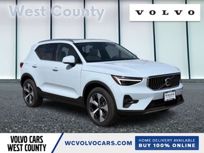 New 2025 Volvo XC40 B5 Plus w/ Protection Package Premier