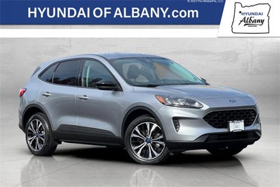 Used 2022 Ford Escape SE w/ SE Sport Appearance Package
