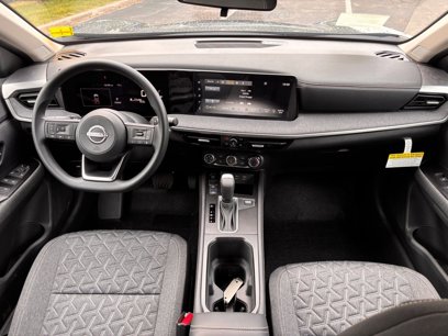 New 2025 Nissan Kicks SV w/ SV Premium Package