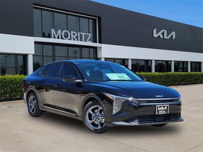 New 2025 Kia K4 LXS