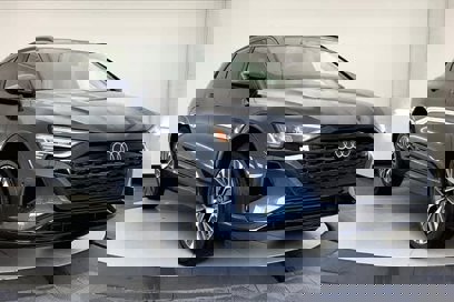 New 2024 Audi Q8 e-tron Premium Plus