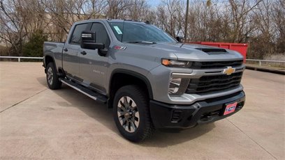 New 2025 Chevrolet Silverado 2500 Custom w/ Custom Value Package