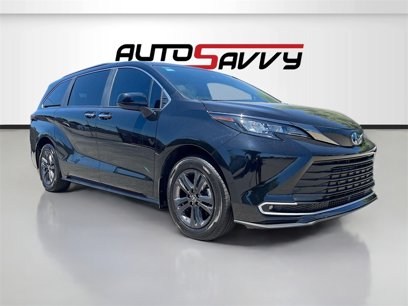 Used 2024 Toyota Sienna XLE Woodland Edition